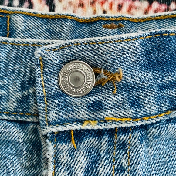 Vintage Cutoff Levi’s Jean Shorts ☀️ - Picture 4 of 4
